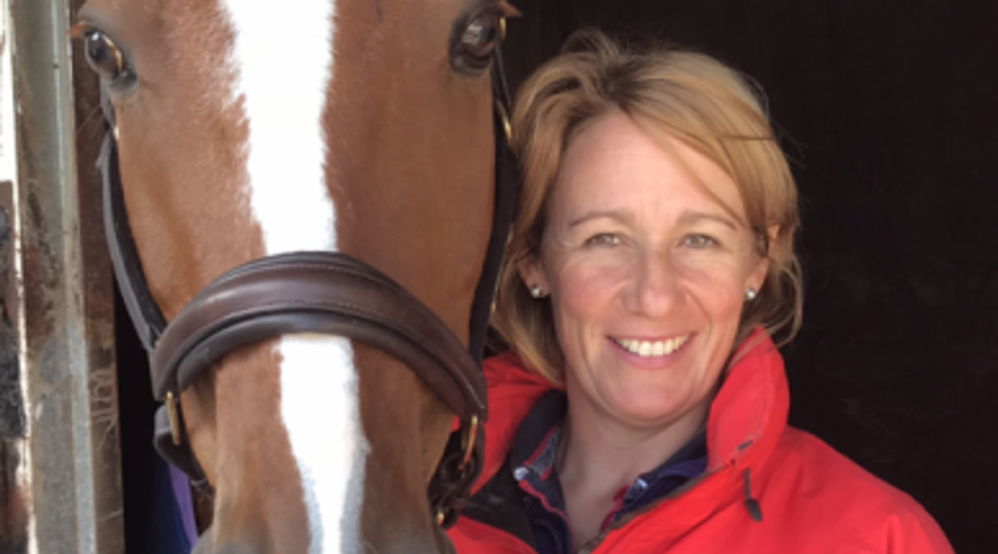 09C54d06 D805 4698 Acab 4A57db75bb64